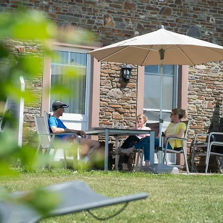 Haus Engel 아파트 *